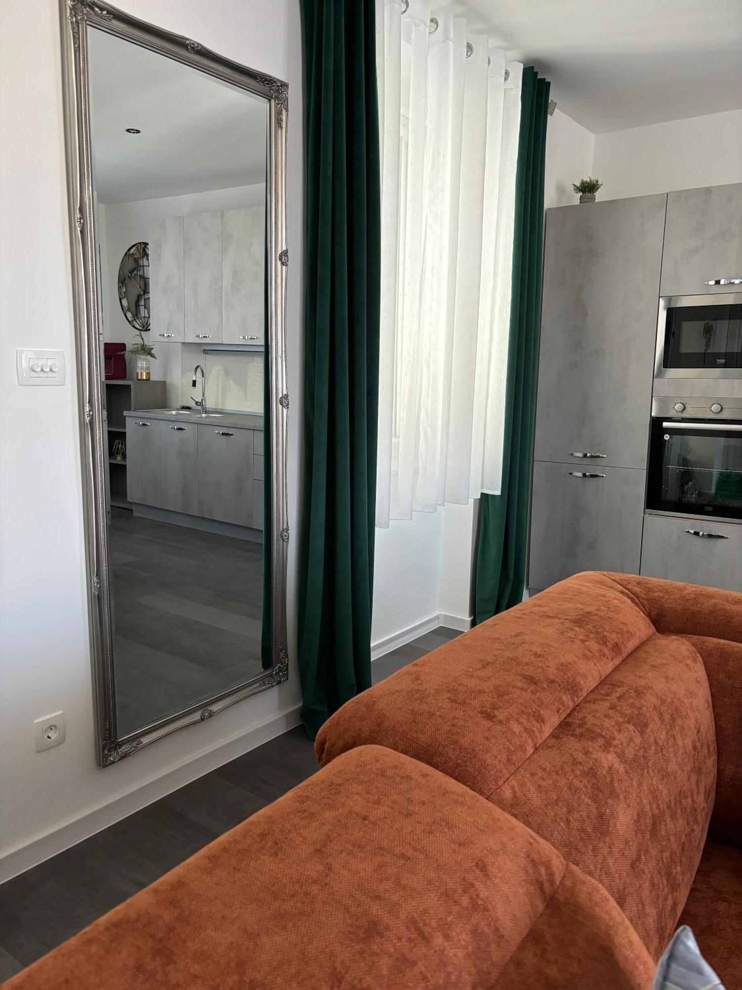 Centar 103 Apartment شيبينيك المظهر الخارجي الصورة